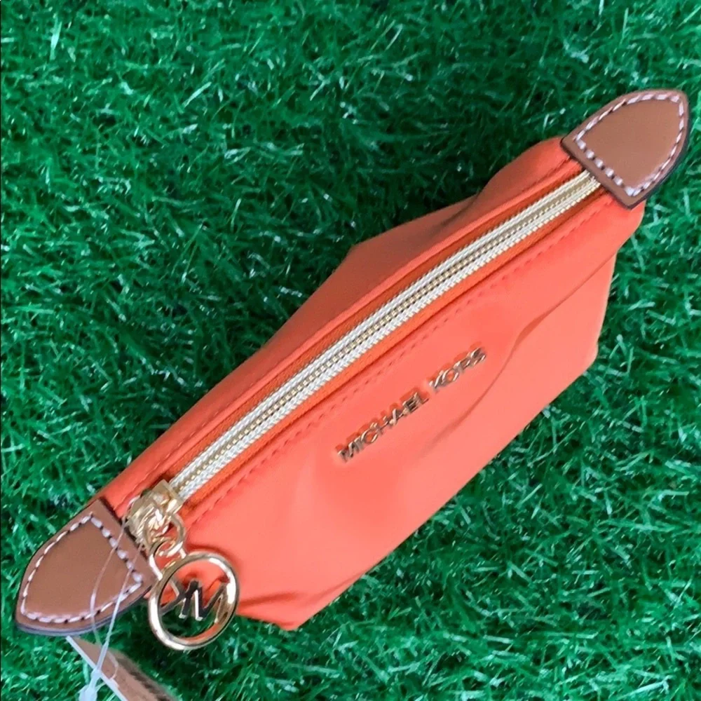 MICHAEL KORS TRAVEL XS POUCH TANGERINE - Picture 8 of 16